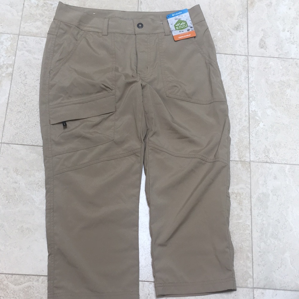 NWT Columbia Capris  8/Ins 21” great outdoor fabric water repellent